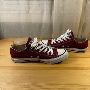 Converse Chuck Taylor All Star Low Top Red Canvas Sneakers Women’s 8.5